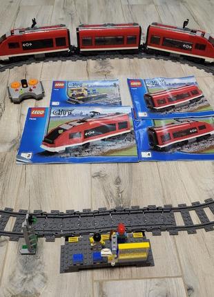 Конструктор LEGO City Пасажирський потяг (7938)