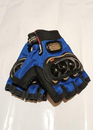 Перчатки синие с пластиковыми вставками костяшками XL