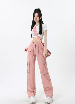 Женские штаны карго розовые с большими карманами