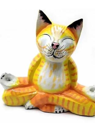 Кот в позе лотоса деревянный (15х15х18 см)
