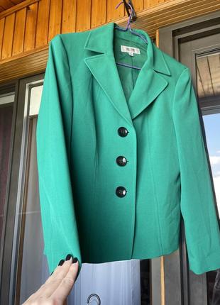 Пиджак зеленый классика яркий женский длинный рукав размер l