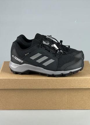 Треккинговые кроссовки на гортексе adidas terrex штаб-карандах...