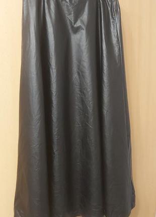 Длинная юбка из экокожи