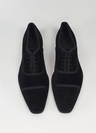 Чорні туфлі