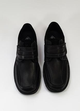 Чоловічі туфлі черевики