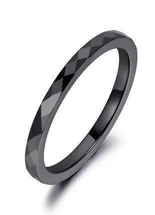 Кольцо из черной ювелирной керамики "грани"