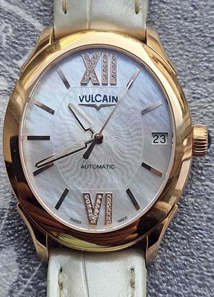 Золотий жіночий годинник з діамантами Vulcain First Lady Manuf...