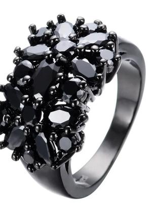 Модное женское кольцо черное