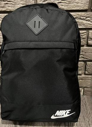 Рюкзак городской спортивный черный nike с пришивным логотипом