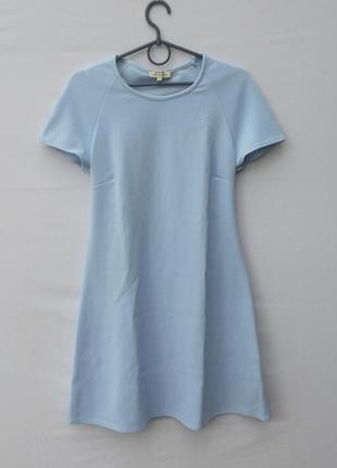 Голубое платье из плотного трикотажа