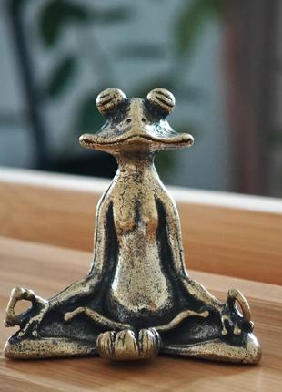 Фигурка статуэтка сувенир латунная металл латунь лягушка жаба ...