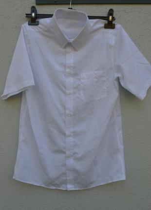 Красивая качественная белая рубашка для мальчика