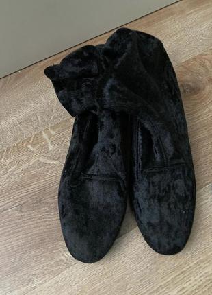 Продам черные бархатные сапоги ботинки