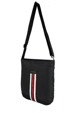 Невеличка сумочка на плече в спортивному стилі, чорна жіноча с...