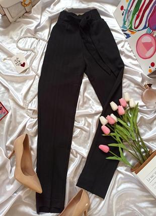 Черные брюки штаны на резинке с поясом на весну/лето/легкие