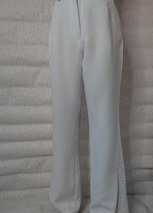 Белые винтажные брюки кружево разрезы