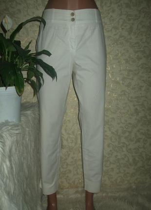 Белые брюки s.oliver