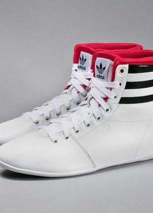 Стильные кроссовки  - кеды
adidas originals boxing chic mid w
