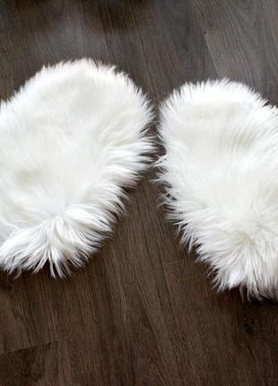 Меховые мини коврики в форме сердечка, набор 2 коврика. 40*30 см