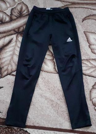 Фирменные черные спортивные штаны adidas для девочки р.140-146