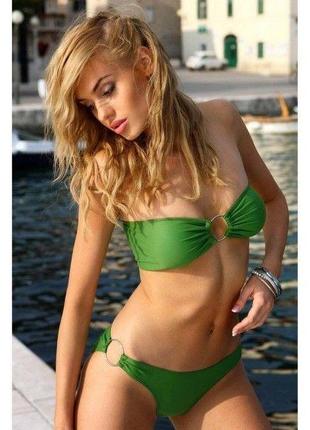 Зеленый очаровательный купальник 18+