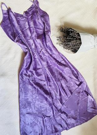 Платье лавандовое в бельевом стиле атласное лиловая атласная н...
