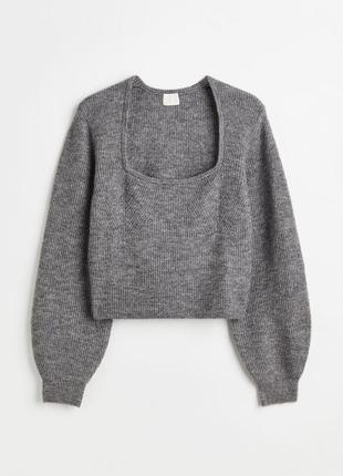 Сірий кроп светр із сексі квадратним вирізом декольте глибоким...