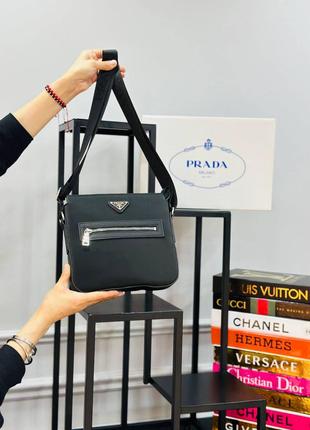 Сумка черная мужская через плечо Prada 𝐌𝐞𝐬𝐬𝐞𝐧𝐠𝐞𝐫 𝐂𝐫𝐨𝐬𝐬𝐛𝐨𝐝𝐲 Сли...