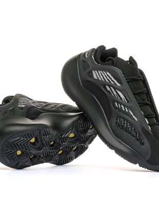 Чоловічі кросівки Adidas Yeezy 700 V3 Black