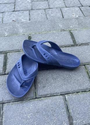 Crocs hotsell w6 size