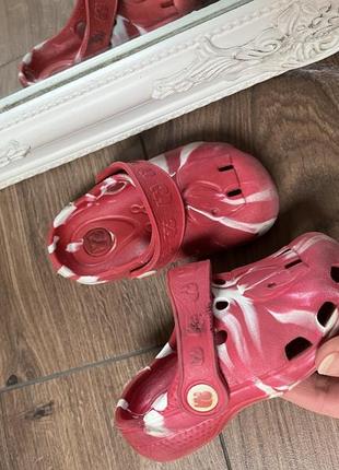 Резиновые шлепанцы 21-22р красные кроксы обуви для морярые рез...