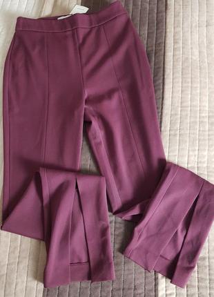 Фиолетовые брюки с разрезами reserved