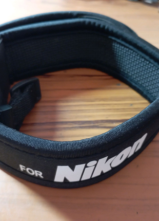 Неопреновый плечевой ремень для фотоаппаратов Nikon