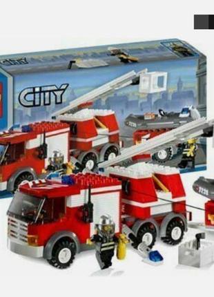 Конструктор lego city пожарная машина (7239)