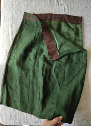 Шикарная юбка из зеленого шелка