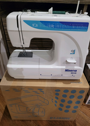 Швейна машинка Minerva M832B