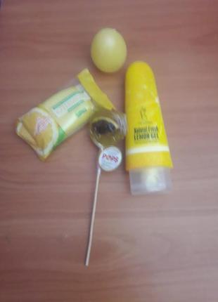 Подарочный набор "лимонный": свеча, крем для рук, мыло для рук...