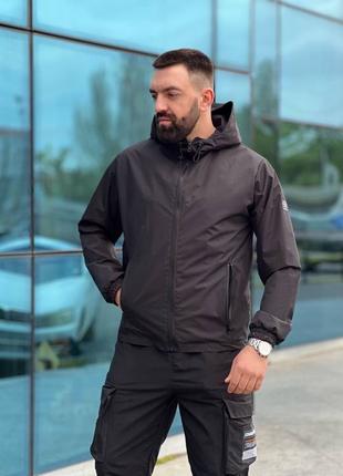 Вітровка чоловіча