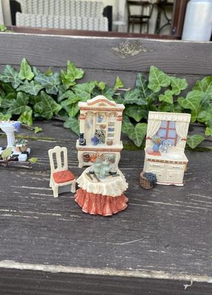 Винтажный коллекционный комплект миниатюрной мебели