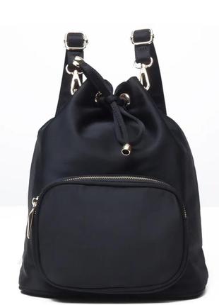 Жіночий рюкзак нейлоновий чорний