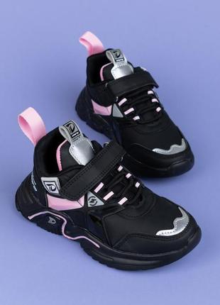 Кросівки для дівчаток