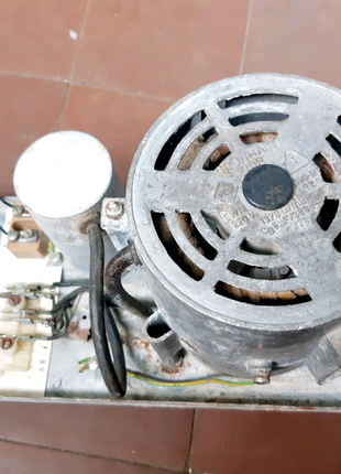 Електромотор для пральної машинки