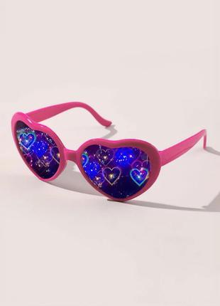 Женские солнцезащитные очки с эффектом сердечек для фотосеесии...