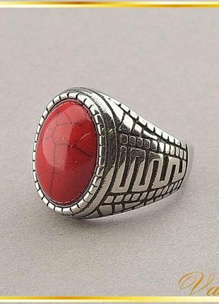 Оригинальное кольцо c красным кораллом