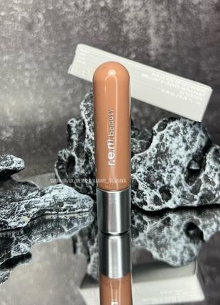 Блеск для губ r.e.m. beauty on your collar plumping lip gloss