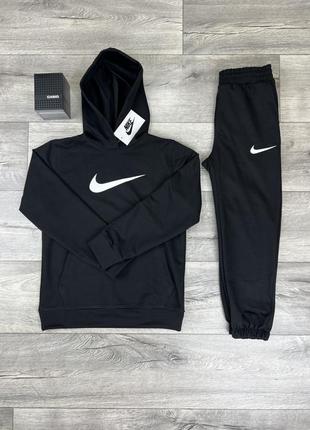 Теплий зимовий спортивний костюм для хлопців nike big swoosh