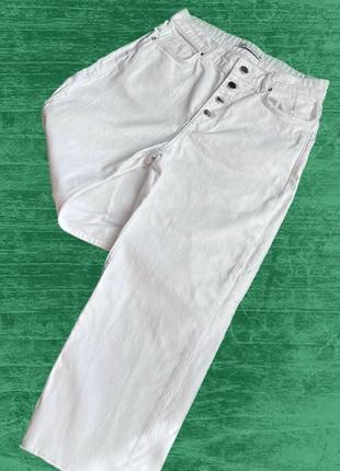 Стильні білі жіночі джинси ZARA
