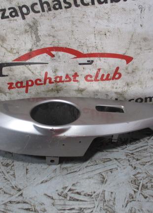 Підстаканник правий MR962027ZZ 9995972 Grandis Mitsubishi