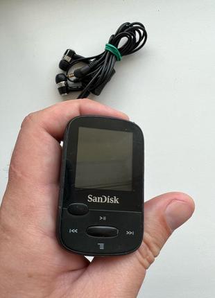 SanDisk Sansa Clip Sport 8GB Black+ навушникі Sony