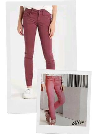 146 см подростковые джинсы аlive slim fit на девочку темно роз...